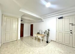 Chateau Le Fame (D10), Apartment #547163361